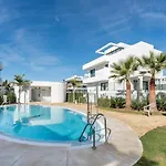 Luxury Townhouse With Stunning Sea & Mountain Views