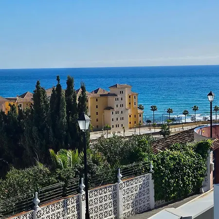Vila Luxury Townhouse With Stunning Sea & Mountain Views Fuengirola