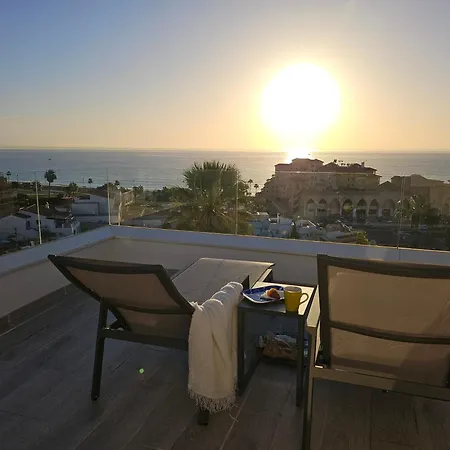 Vila Luxury Townhouse With Stunning Sea & Mountain Views